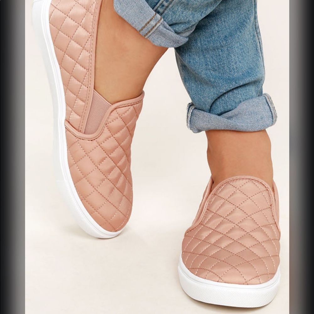 Steve Madden slip ons